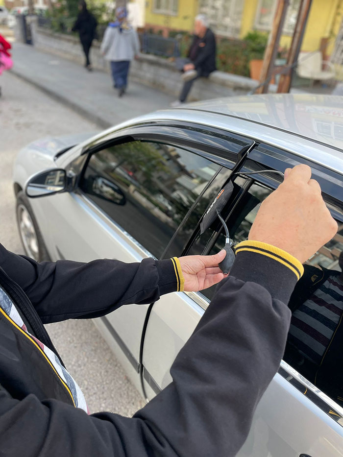 Karamürsel Oto Kilitçisi